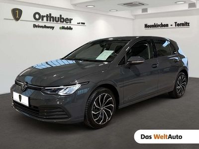 Mittelgrau metallic Gebraucht 2022 VW Golf VIII Life Limousine | € 24.990 (Fairer Preis)