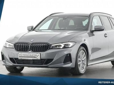 Grau (skyscraper grau) Gebraucht 2023 BMW 320 Efficient Dynamics Kombi | € 32.990 (Guter Preis)