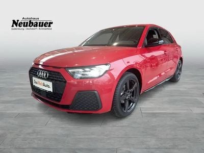 Mittelrot metallic Neu 2025 Audi A1 Sportback Design Kleinwagen | € 23.790 (Guter Preis)