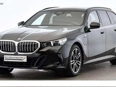 Schwarz Gebraucht 2024 BMW 530e Shadowline Kombi | € 57.920