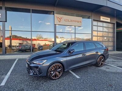 Gebraucht Cupra Leon 150 PS (110 kW) 2025 Dunkelgrau  metallicperleffekt Kombi