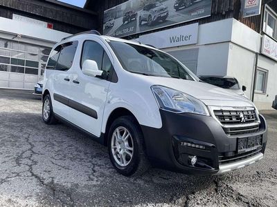 Gebraucht Peugeot TePee Outdoor 120 PS (88 kW) 2016 Weiß Kombi