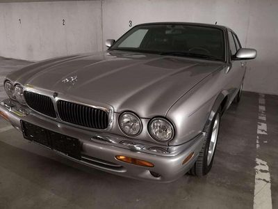 Gebraucht Jaguar XJ8 Executive 237 PS (174 kW) 1999 Silber Limousine