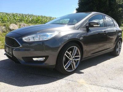 gebraucht Ford Focus 10 EcoBoost /RFK/Winterpaket/18" Alu