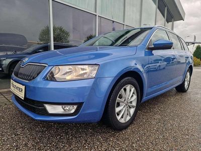 Blau Gebraucht 2015 Skoda Octavia Style Kombi | € 12.900 (Etwas zu teuer)