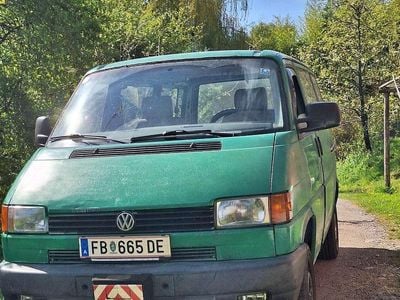 Grün Gebraucht 1997 VW T4 Van | € 6.000 (Teuer)