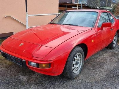 Rot Gebraucht 1983 Porsche 924 Coupé | € 8.999