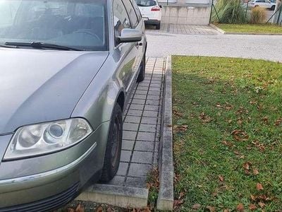 Gebraucht 2002 VW Passat Limousine | € 800