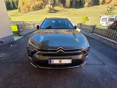 Grün Gebraucht 2022 Citroën C5 X Shine Edition Kombi | € 25.990