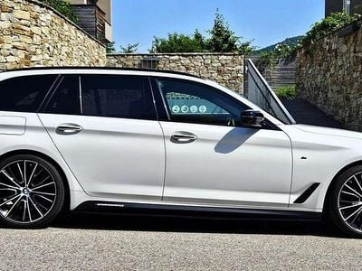 Weiß Gebraucht 2018 BMW 550 Kombi | € 53.690