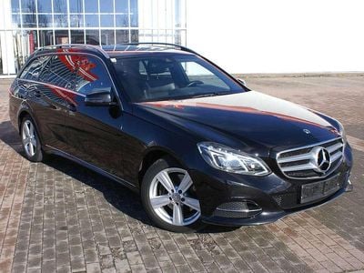 Gebraucht Mercedes E220 Avantgarde 170 PS (125 kW) 2016 Schwarz Kombi