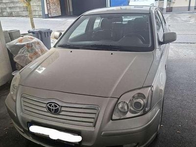 Gebraucht 2002 Toyota Avensis Limousine | € 2.700