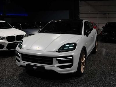 Gebraucht Porsche Cayenne Turbo E-Hybrid 740 PS (544 kW) 2024 Weiß SUV