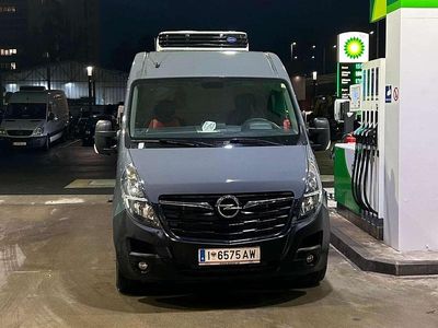 Grau Gebraucht 2021 Opel Movano Van | € 25.000