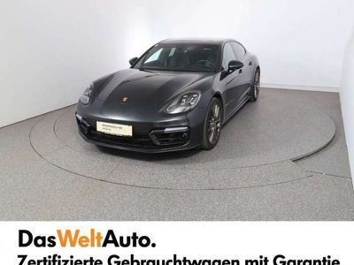 Porsche Panamera 4