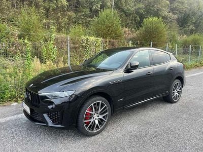 Schwarz Gebraucht 2019 Maserati Levante SUV | € 54.900 (Etwas zu teuer)