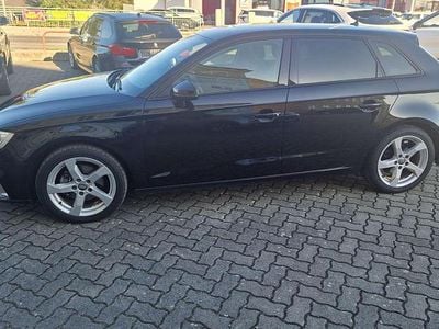 Schwarz Gebraucht 2017 Audi A3 Limousine | € 14.900 (Guter Preis)
