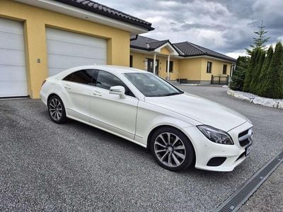 Weiß Gebraucht 2015 Mercedes CLS250 Shooting Brake Kombi | € 27.500