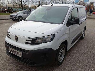 Weiß Gebraucht 2024 Peugeot Partner Premium Van / Kleinbus | € 20.490 (Etwas zu teuer)