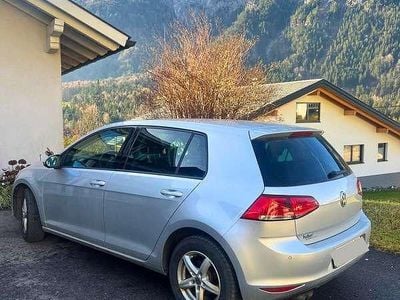 Gebraucht VW Golf Trendline 105 PS (77 kW) 2014 Silber Limousine