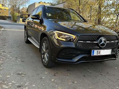 Schwarz Gebraucht 2020 Mercedes GLC300 SUV | € 41.500