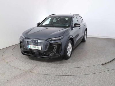 Gebraucht Audi Q6 e-tron Ambiente 119 kW (163 PS) 2025 Hellgrau  metallic SUV