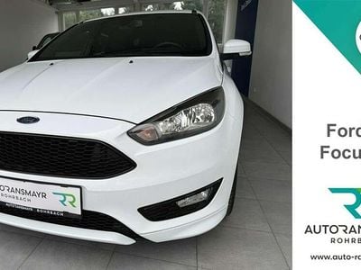 Weiß Gebraucht 2017 Ford Focus ST-Line Limousine | € 10.990 (Fairer Preis)