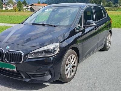 Schwarz Gebraucht 2021 BMW 225 Kombi | € 25.900