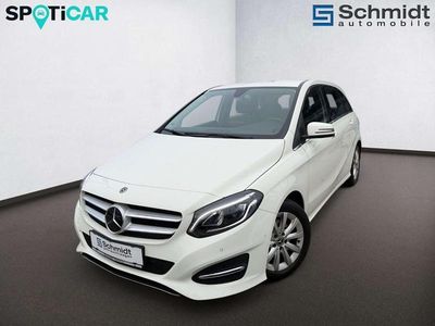 Weiß Gebraucht 2017 Mercedes B220 Van / Kleinbus | € 19.990