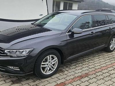 Grau Gebraucht 2020 VW Passat Business Kombi | € 14.900