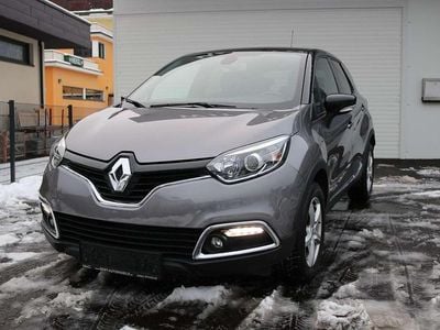 Grau Gebraucht 2017 Renault Captur Dynamique SUV | € 11.900 (Fairer Preis)