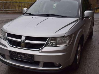 Gebraucht Dodge Journey SXT 140 PS (102 kW) 2009 Silber SUV