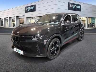Neu Alfa Romeo Junior Edizione Speciale 136 PS (100 kW) 2025 Schwarz SUV