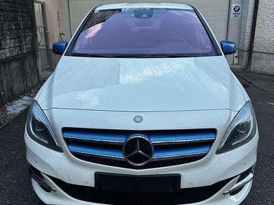 Gebraucht 2016 Mercedes B Electric Drive Edition Van / Kleinbus | € 10.500