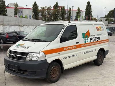 Weiß Gebraucht 2011 Toyota HiAce Van | € 3.500