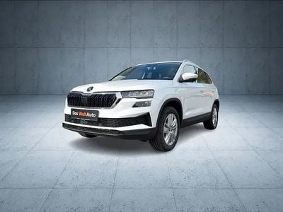 Weiss metallic Gebraucht 2025 Skoda Karoq Selection SUV | € 41.900 (Teuer)