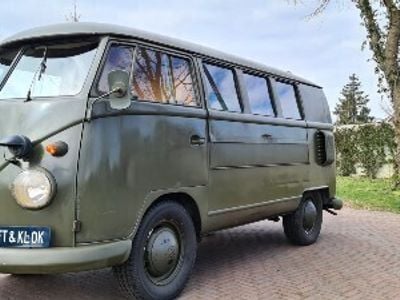 Dunkelgrün Gebraucht 1962 VW T1 Van | € 65.000