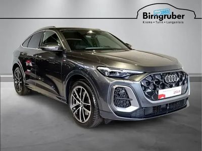 Mittelgrau metallicperleffekt Neu 2025 Audi Q5 Sportback Ambiente SUV | € 84.890 (Etwas zu teuer)