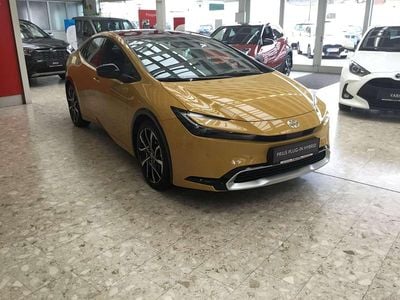 Gebraucht Toyota Prius Executive 151 PS (111 kW) 2023 Gelb Kleinwagen