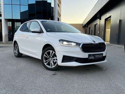 gebraucht Skoda Fabia 1,0 Tour Werksgarantie bis 02/2025