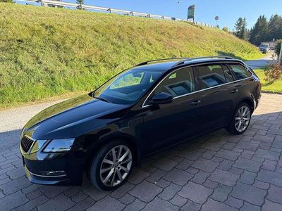 Schwarz Gebraucht 2020 Skoda Octavia Style Kombi | € 21.500