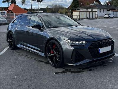 Grau Gebraucht 2020 Audi RS6 Kombi | € 89.490