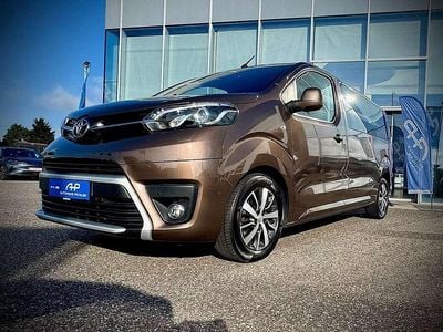 gebraucht Toyota Proace Verso 1,5 D-4D 120 Compact Shuttle PARKSENSOREN/RÜCKFAHRKAMERA/TEMPOMAT