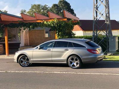 Mercedes CLS350 Shooting Brake