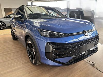 gebraucht VW T-Roc R-Line 1.5 eTSI mild-hybrid 150PS DSG, 18" Alu, Sportsitze, Privacy-Glas, Sitzheizung, M-Lederlenkrad beheizt, Keyless, Digital Cockpit Pro, Alarmanlage, ACC Tempomat, 3Z-Climatronic, ParkAssist + Kamera, Radio 12,9"/Wireless App-Connect,
