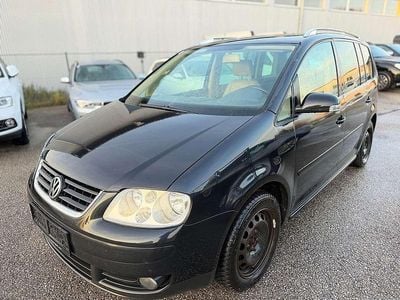 Schwarz Gebraucht 2004 VW Touran Highline Van / Kleinbus | € 1.199 (Fairer Preis)