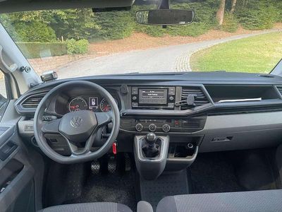 Weiß Gebraucht 2022 VW Transporter Van | € 33.600