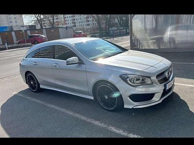 Silber Gebraucht 2016 Mercedes CLA180 Shooting Brake AMG line Kombi | € 16.000 (Superpreis)