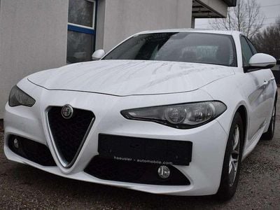 Weiß Gebraucht 2016 Alfa Romeo Giulia Limousine | € 15.900 (Superpreis)