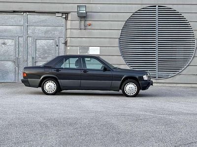 Schwarz Gebraucht 1990 Mercedes 190 Sportline Limousine | € 9.950
